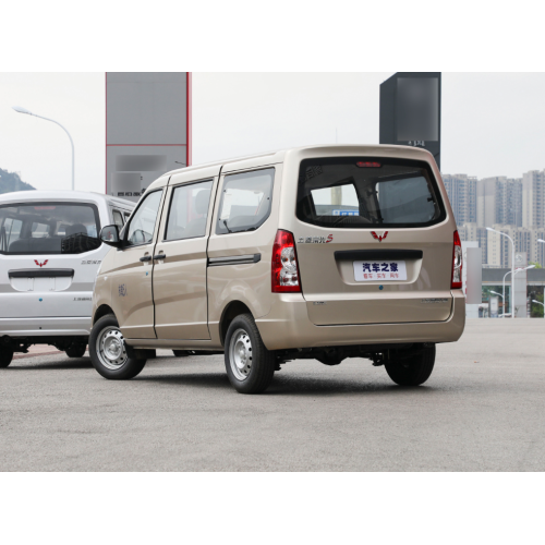 Hot sale 7 Seats Cargo Van MPV Passenger Car SAIC GM Wuling Rongguang S mini vans cargo van gasoline 4x4 truck